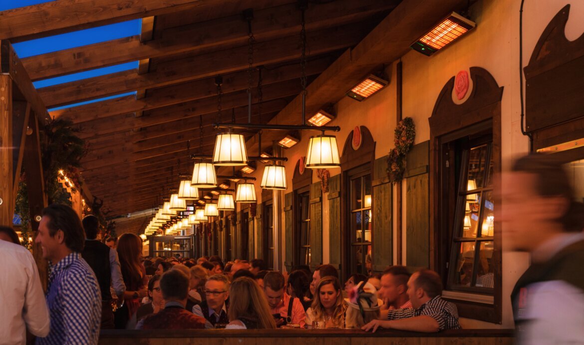 Spot Radiant Heater Restaurant 2 by Heatscope 05.jpg